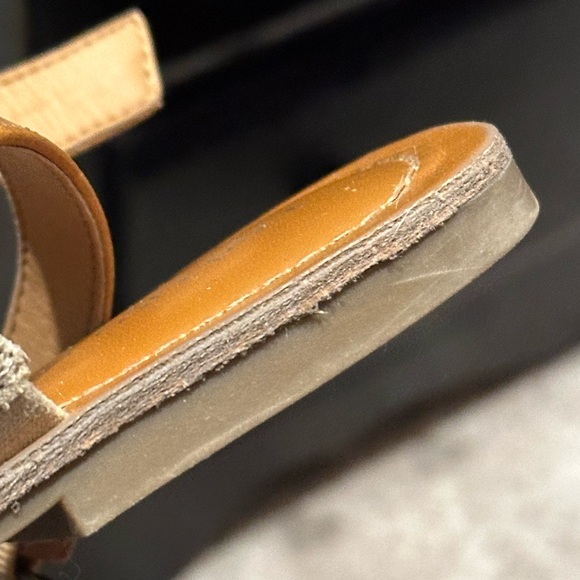 Comfortable brown studded sandals - Picture 3 of 9